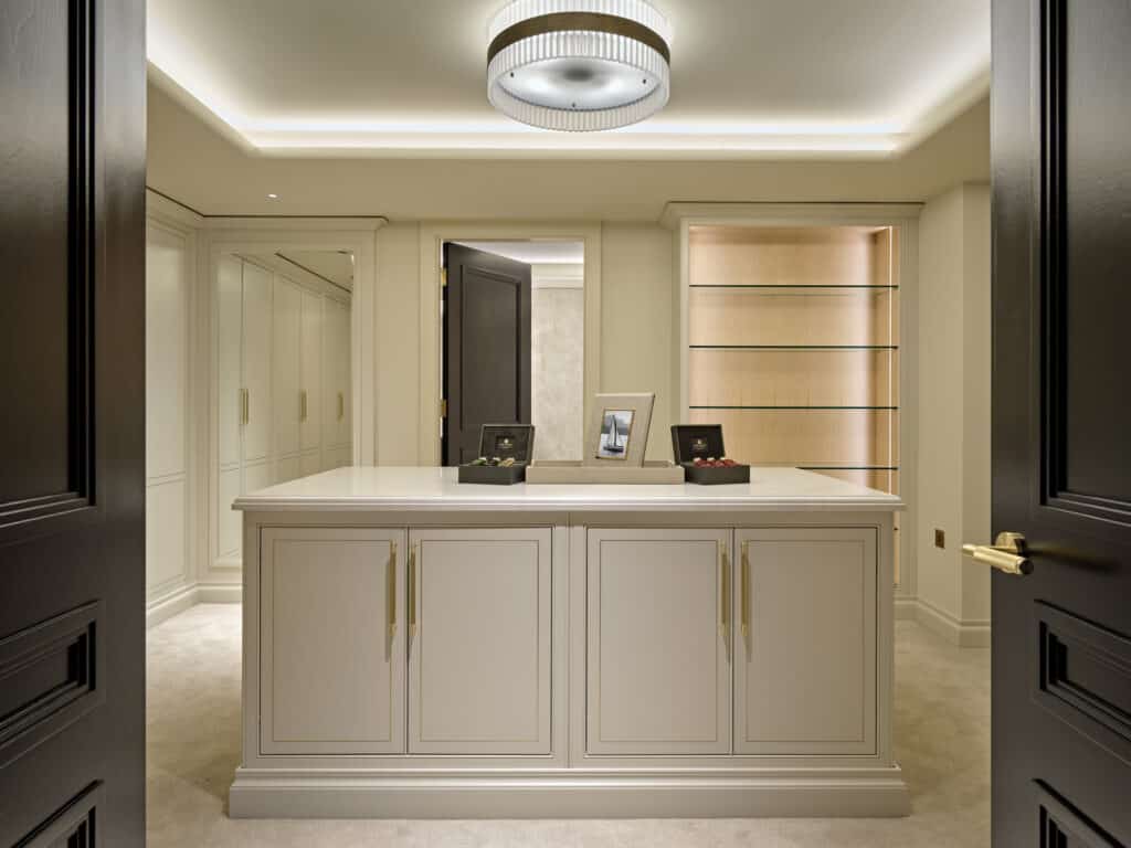 dresing-room-cabinetry-shelving-island